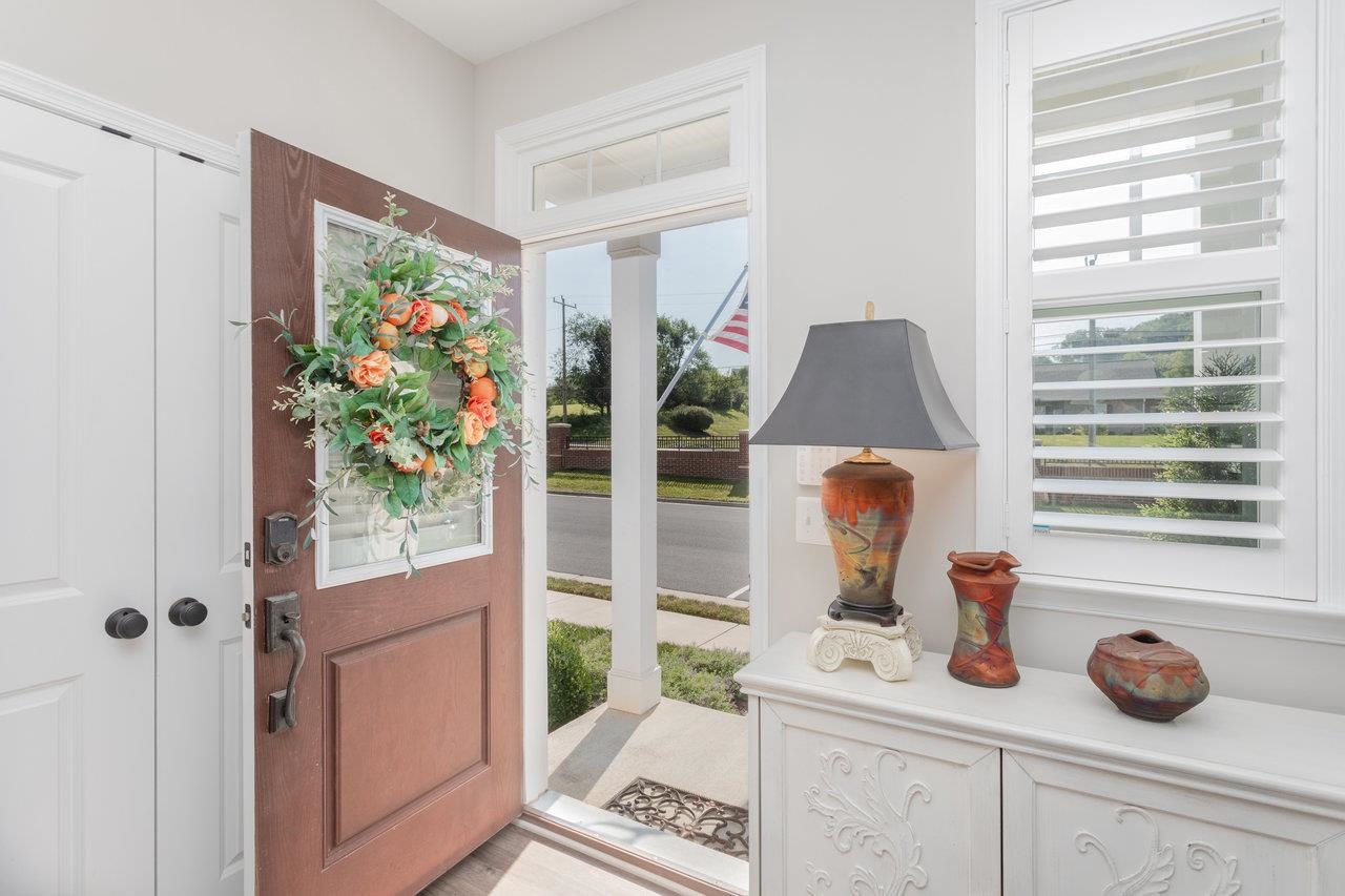 3452 CREPE MYRTLE DR