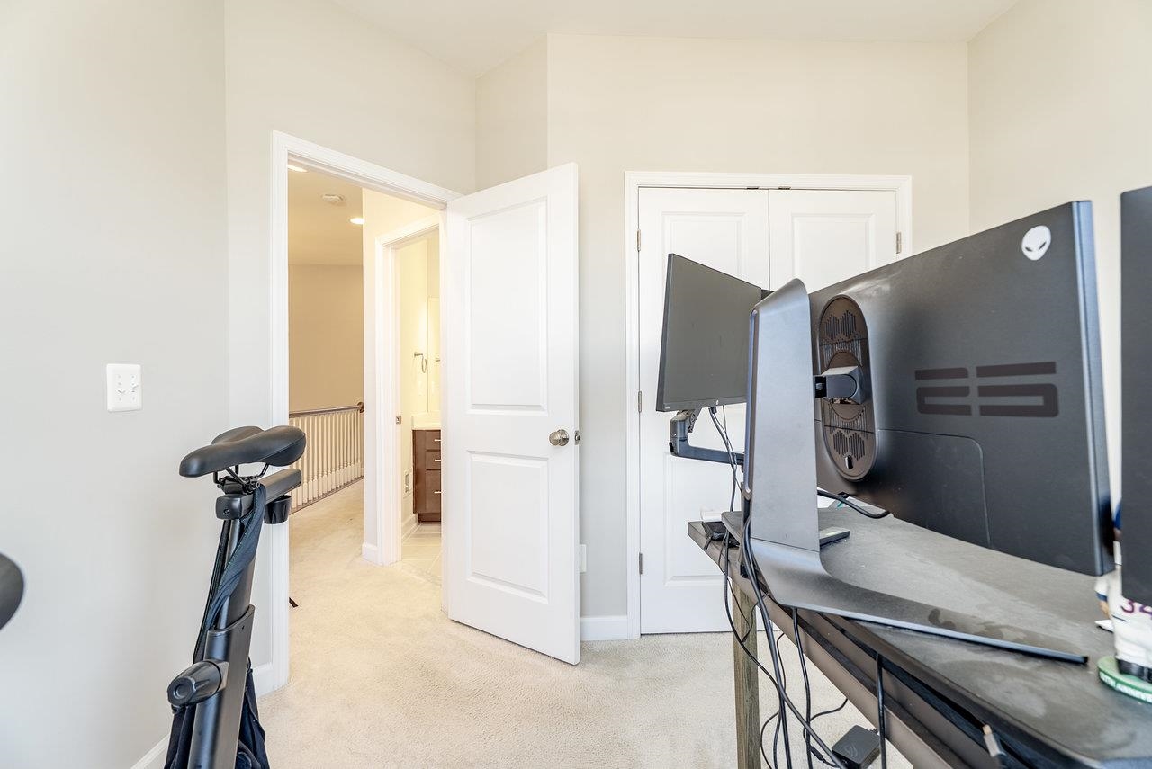 3353 BATTERY PARK PL