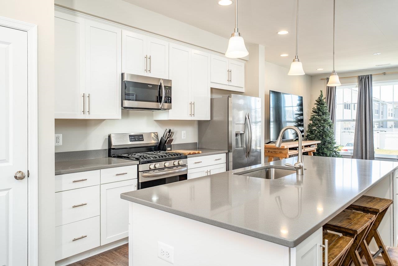 3353 BATTERY PARK PL