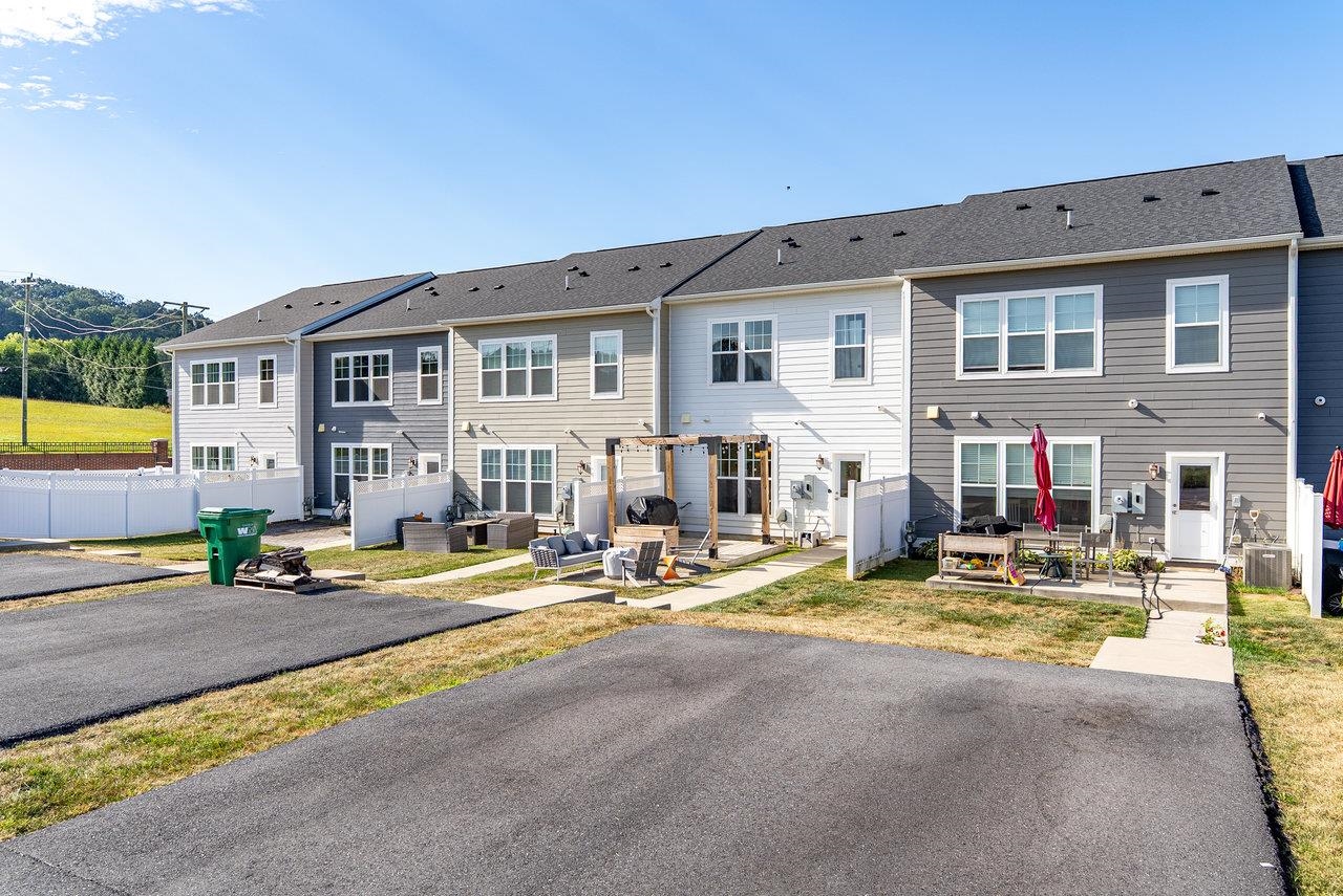 3353 BATTERY PARK PL