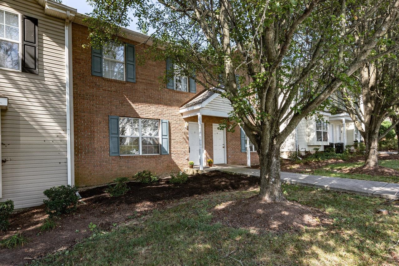 530 PHEASANT RUN CIR