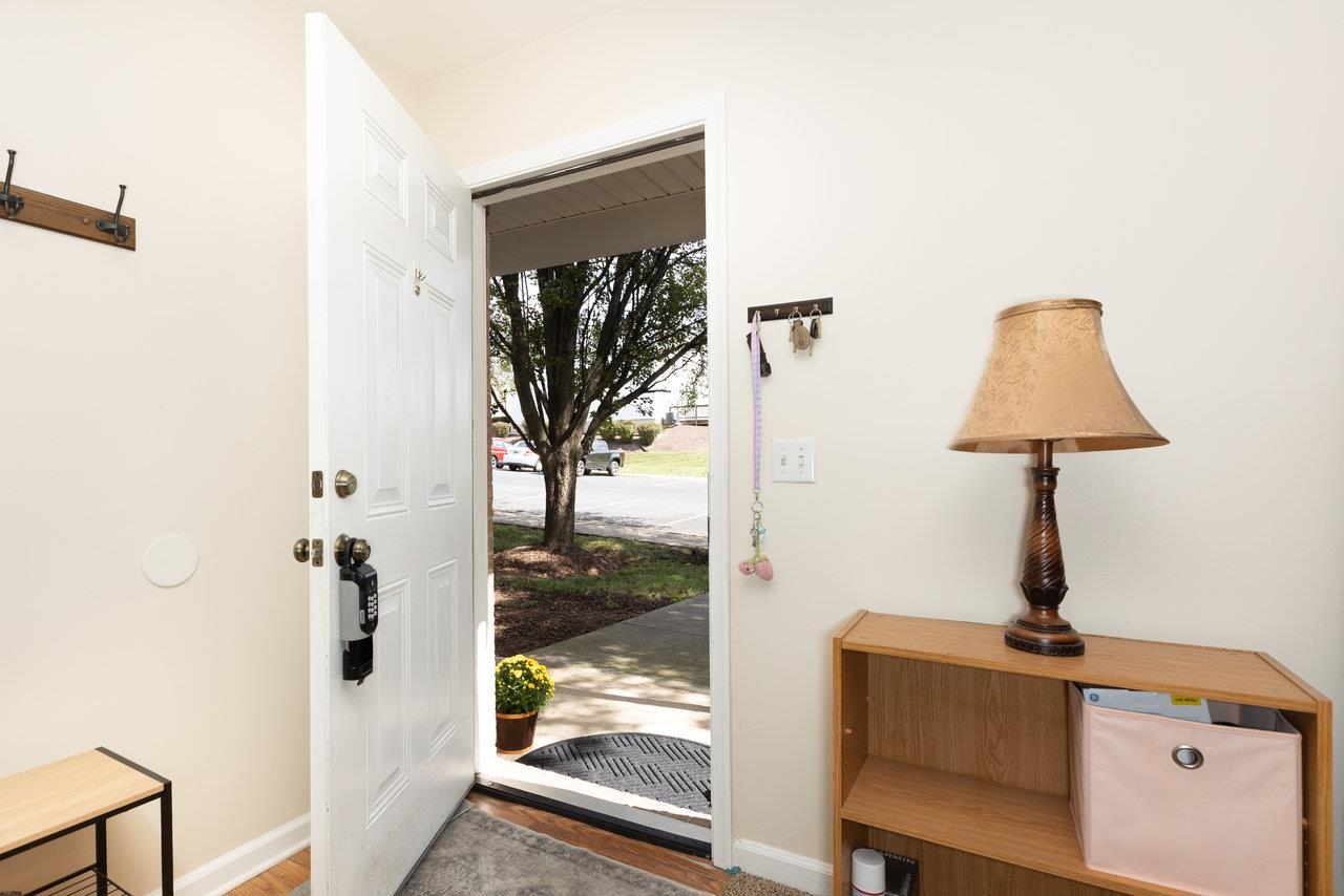 530 PHEASANT RUN CIR