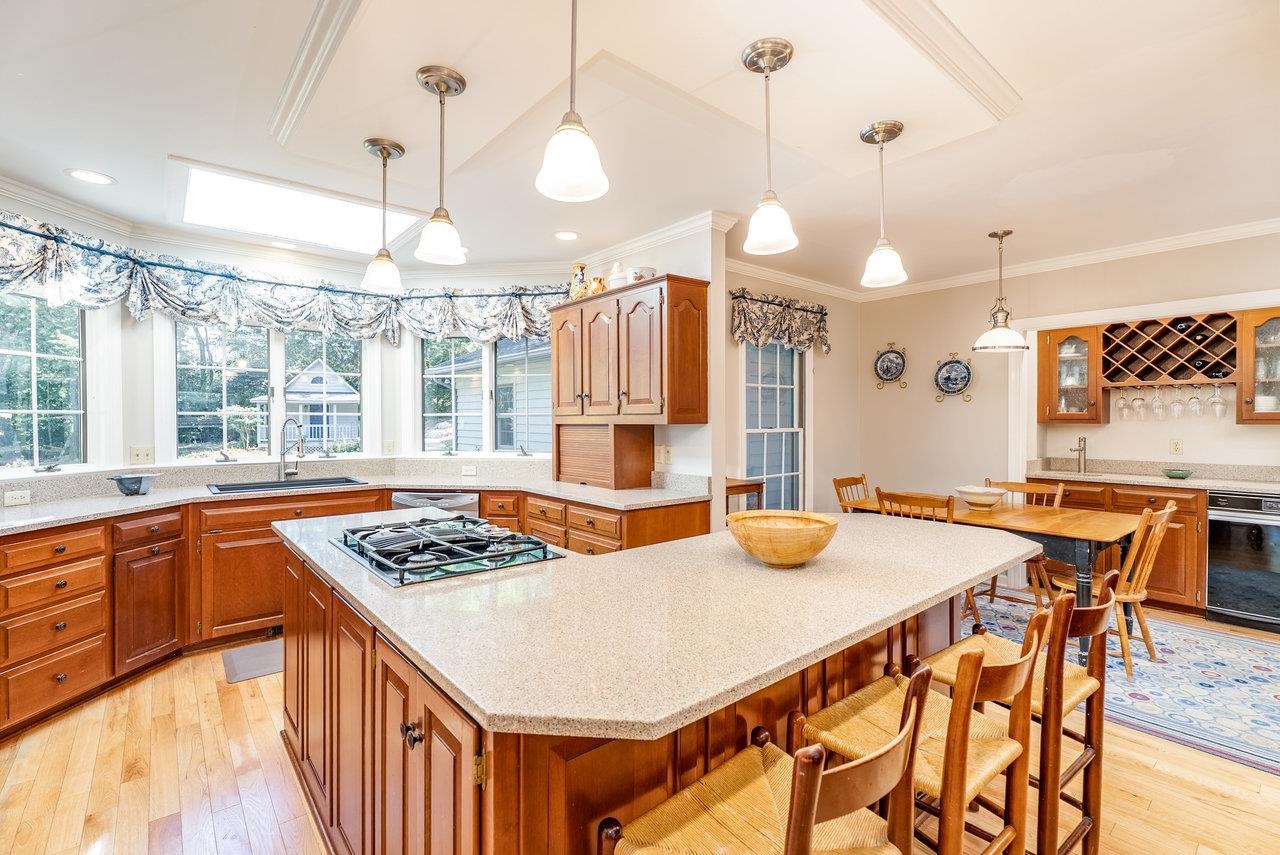 2555 KARAWOOD LN