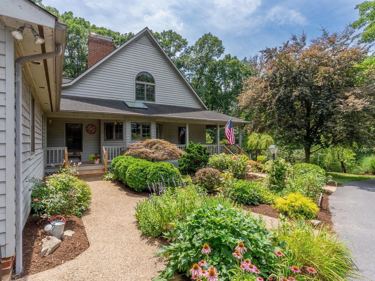 2555 KARAWOOD LN