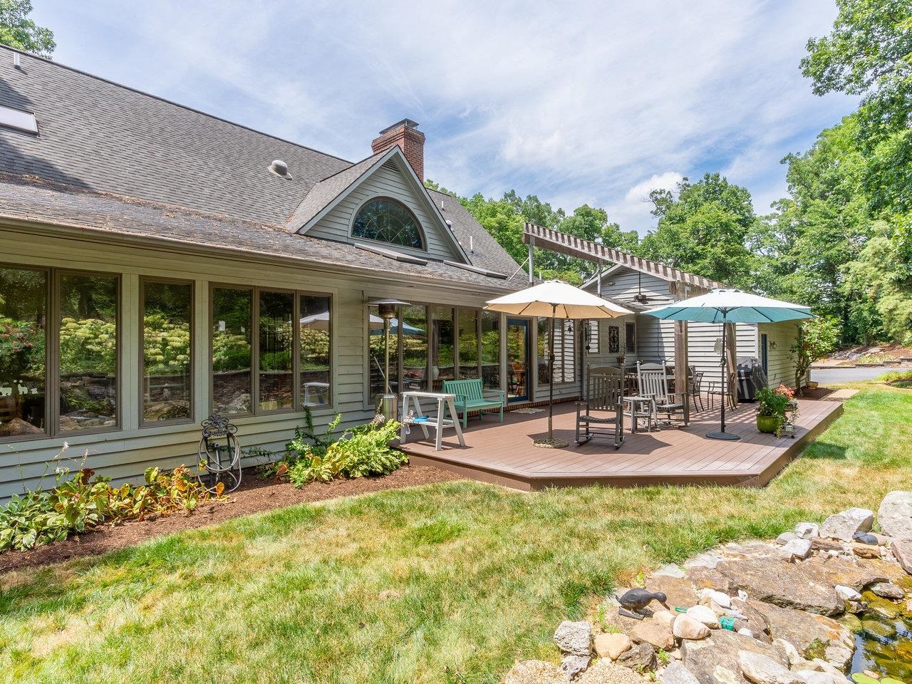 2555 KARAWOOD LN