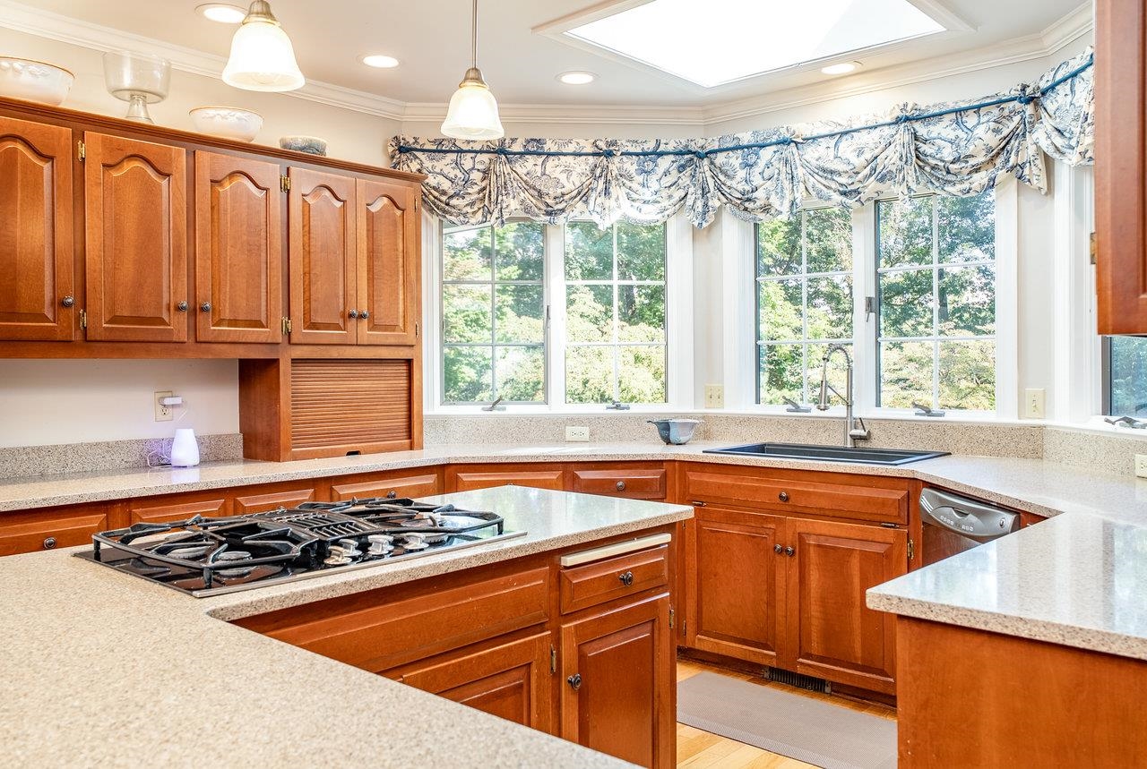2555 KARAWOOD LN