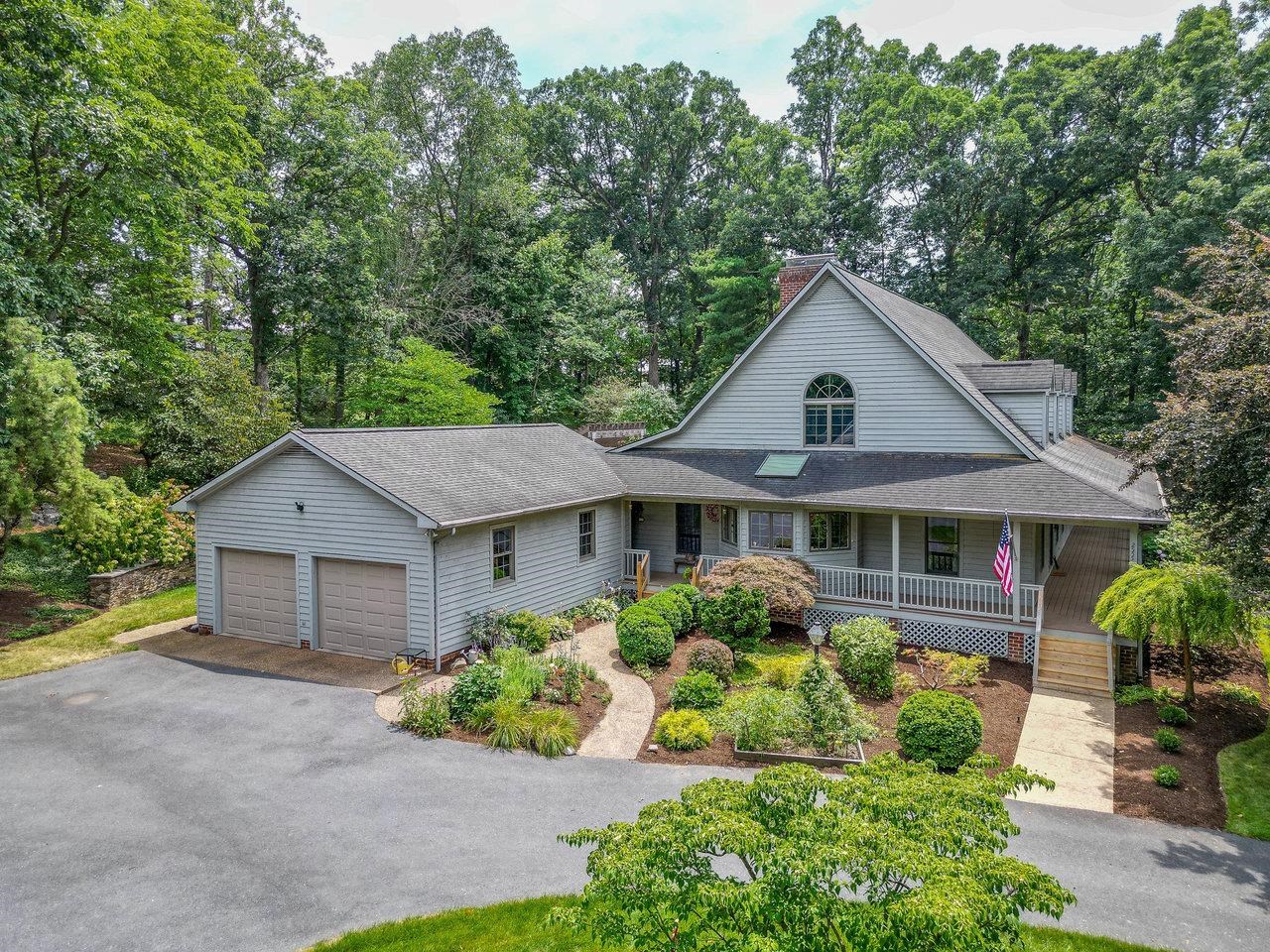2555 KARAWOOD LN