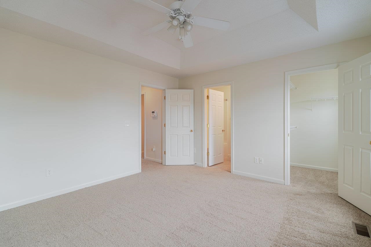 1046 MOLLY PITCHER PL