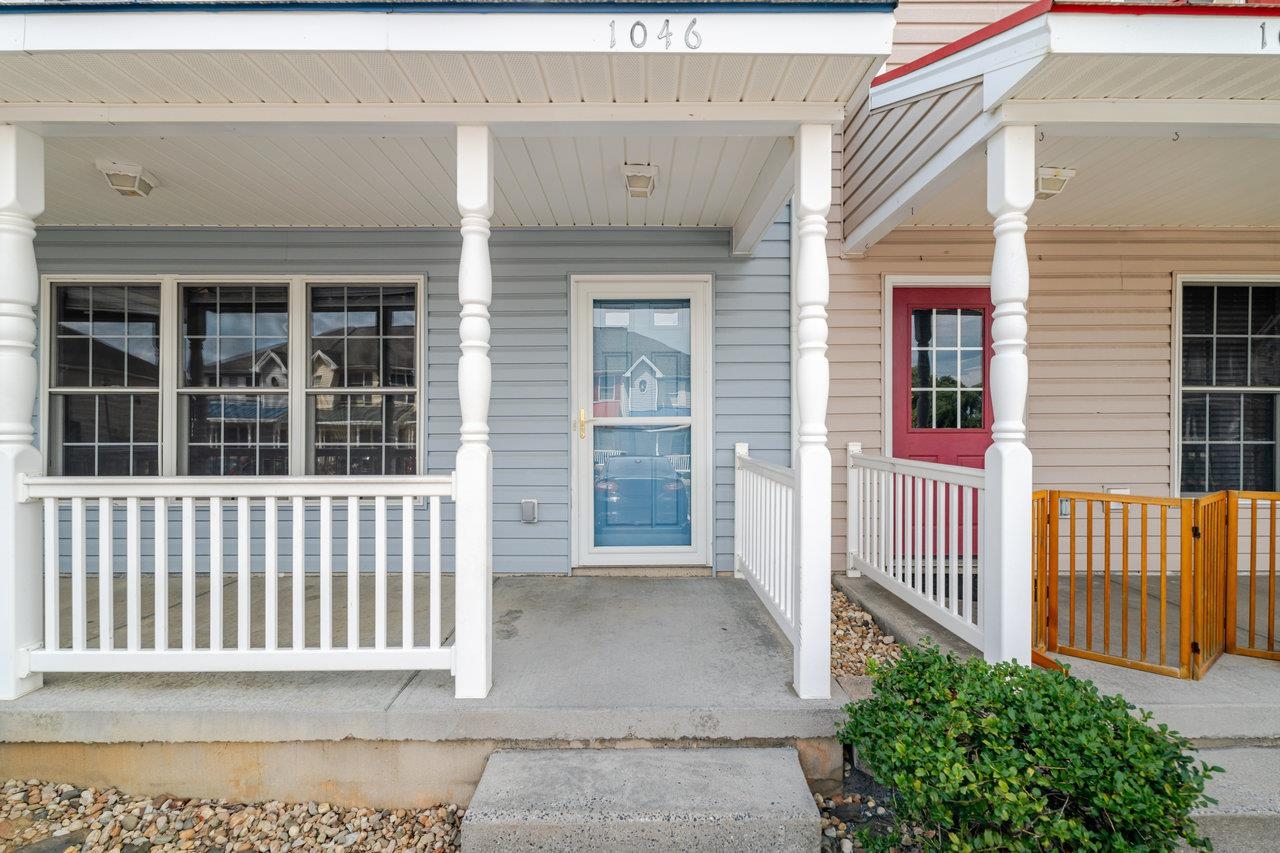 1046 MOLLY PITCHER PL