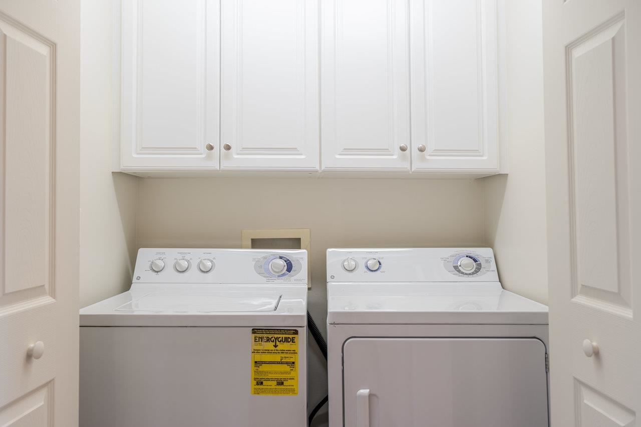 1046 MOLLY PITCHER PL