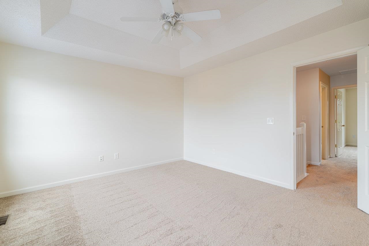 1046 MOLLY PITCHER PL