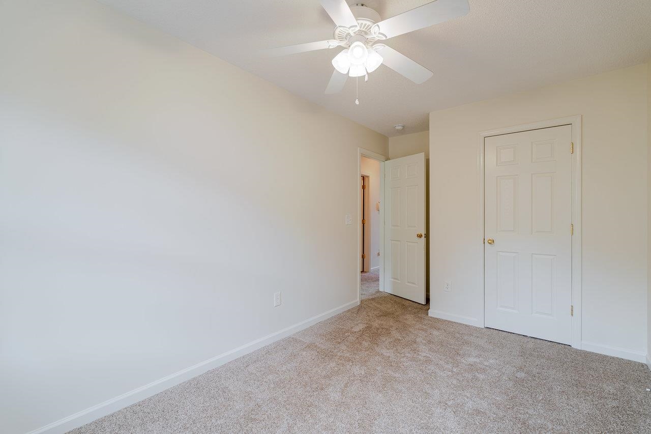 1046 MOLLY PITCHER PL