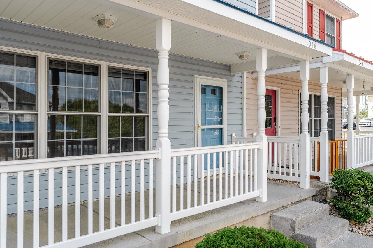 1046 MOLLY PITCHER PL