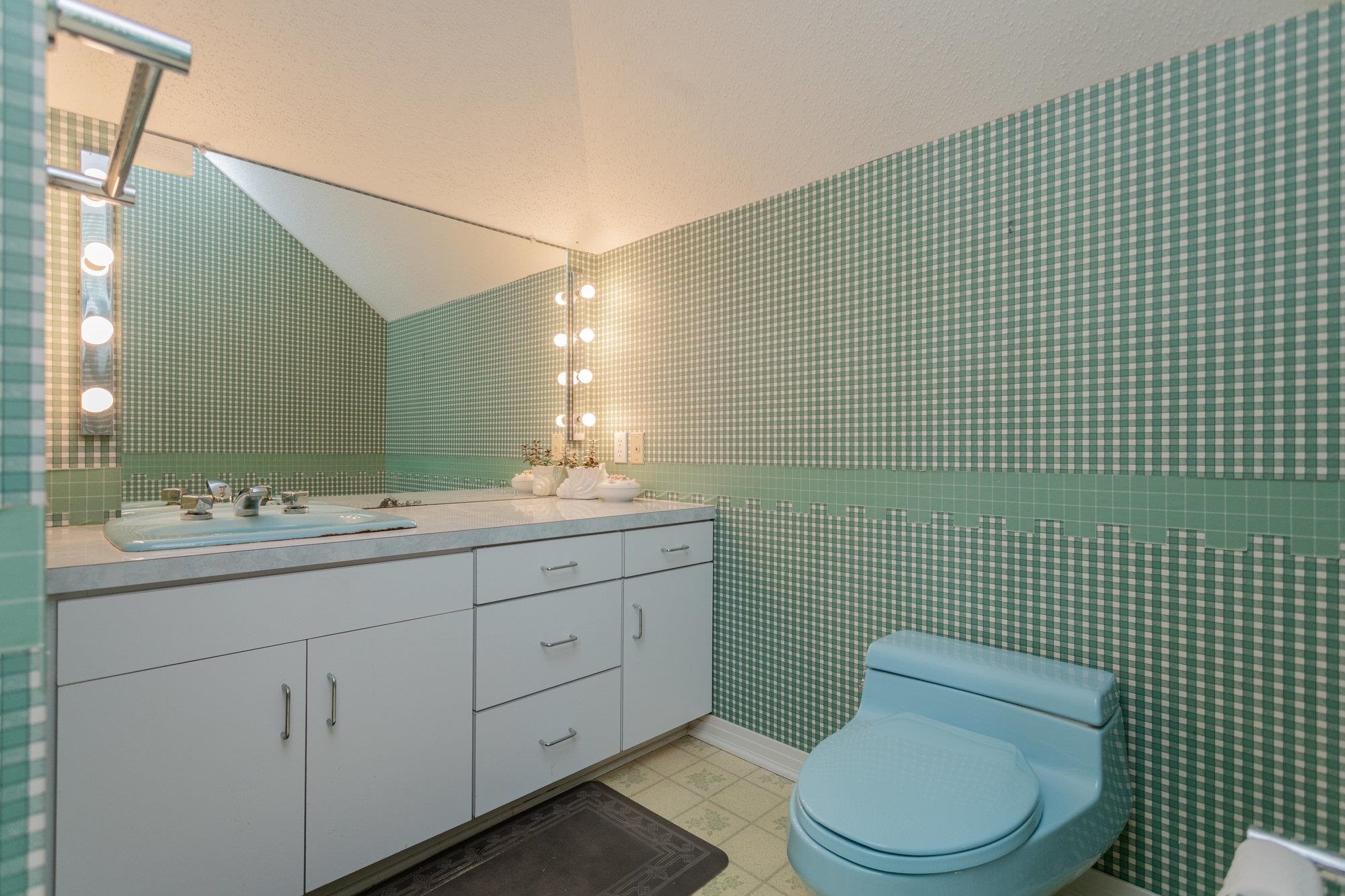 One-of-a-kind in Harmony Heights!