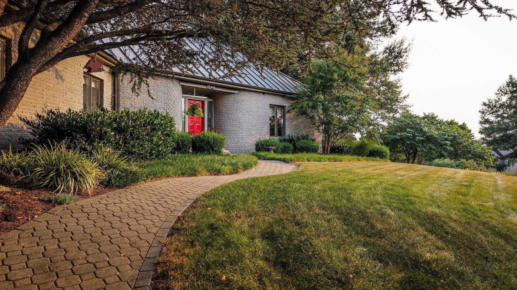 One-of-a-kind in Harmony Heights!