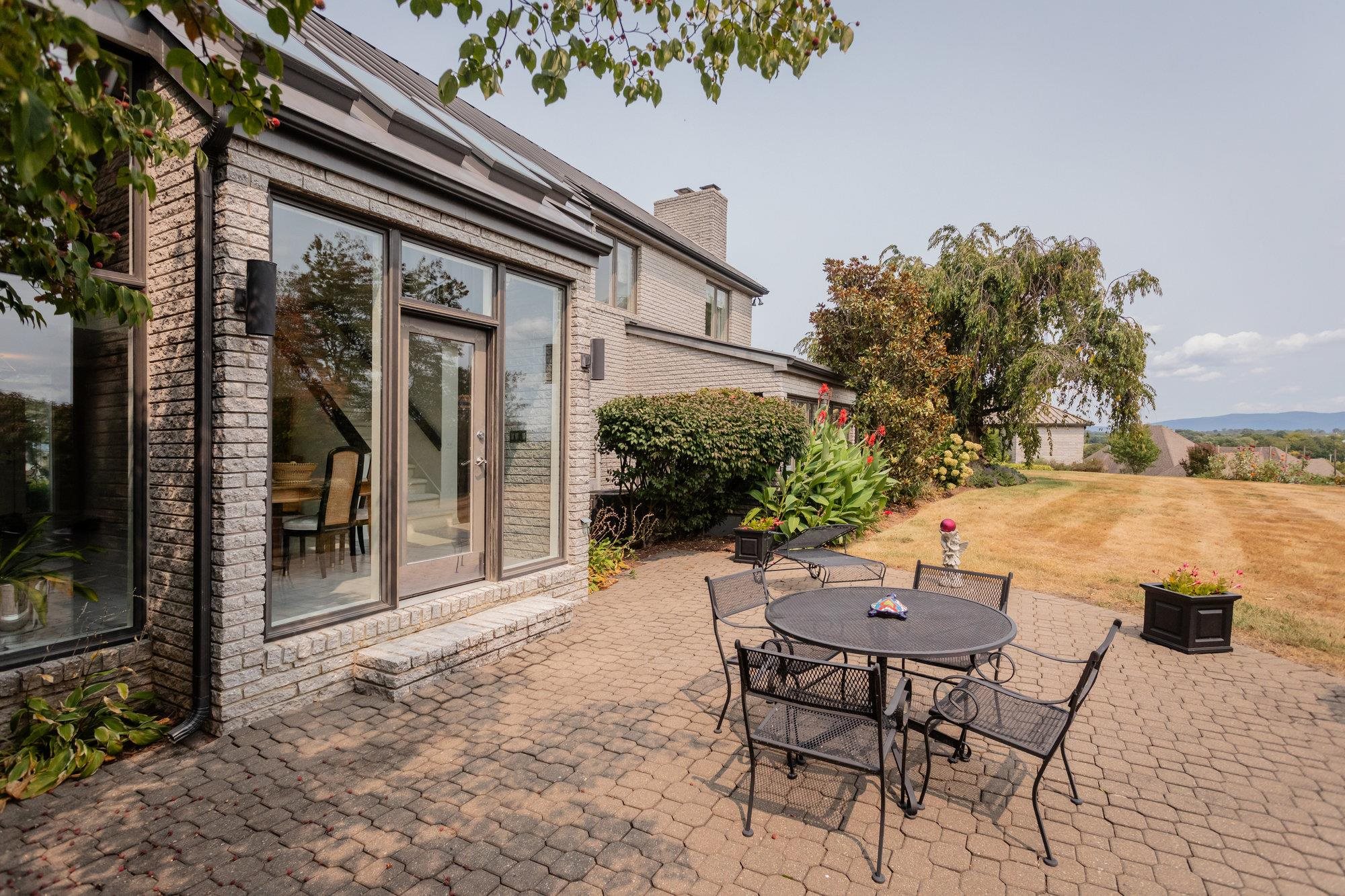 One-of-a-kind in Harmony Heights!