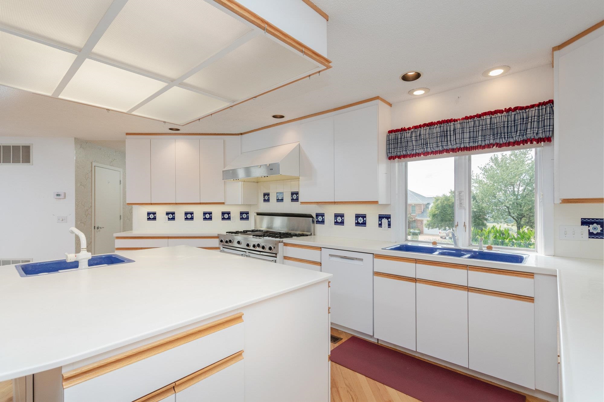 One-of-a-kind in Harmony Heights!