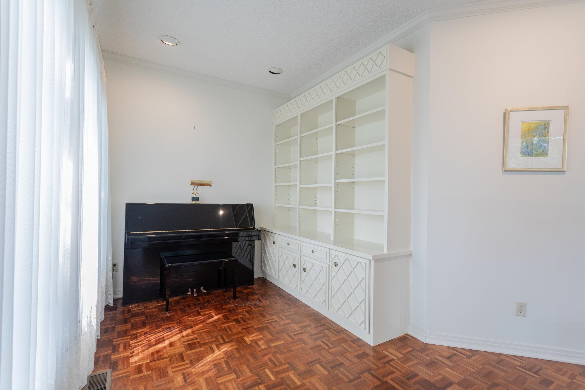 One-of-a-kind in Harmony Heights!