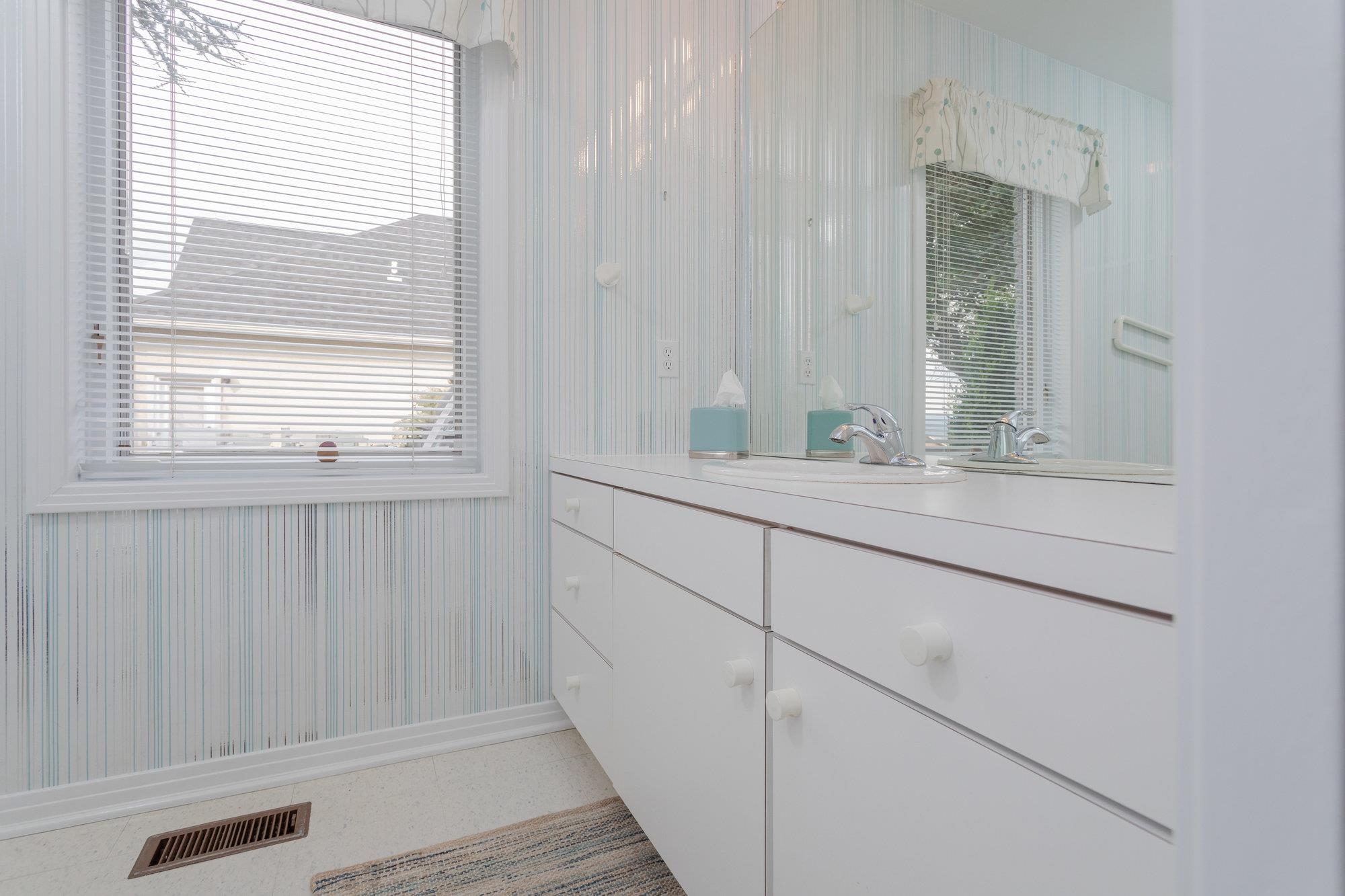 One-of-a-kind in Harmony Heights!