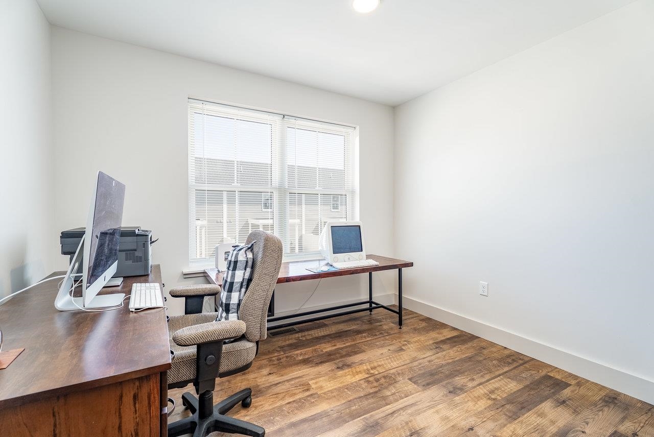 30 FIELD CT