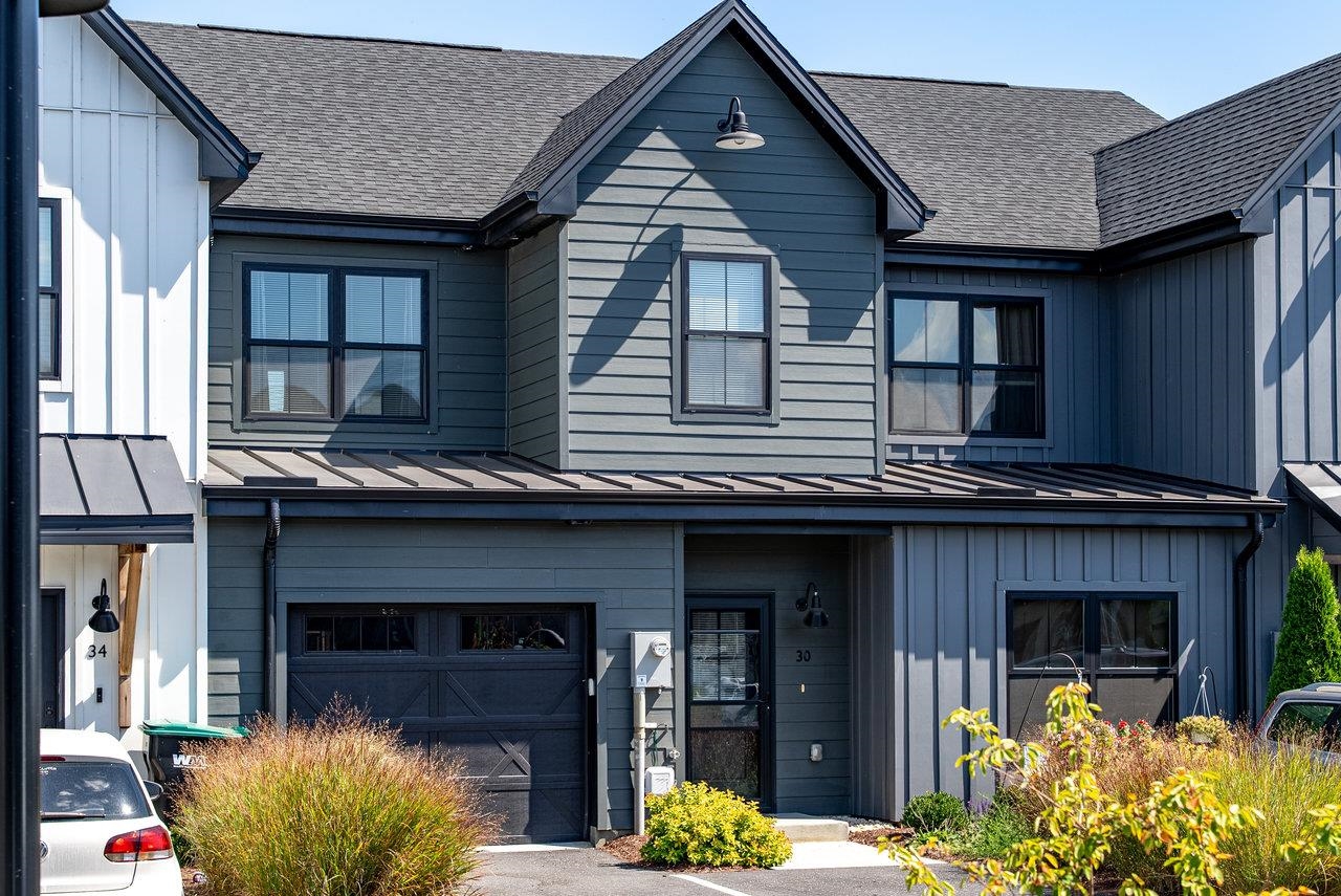 30 FIELD CT