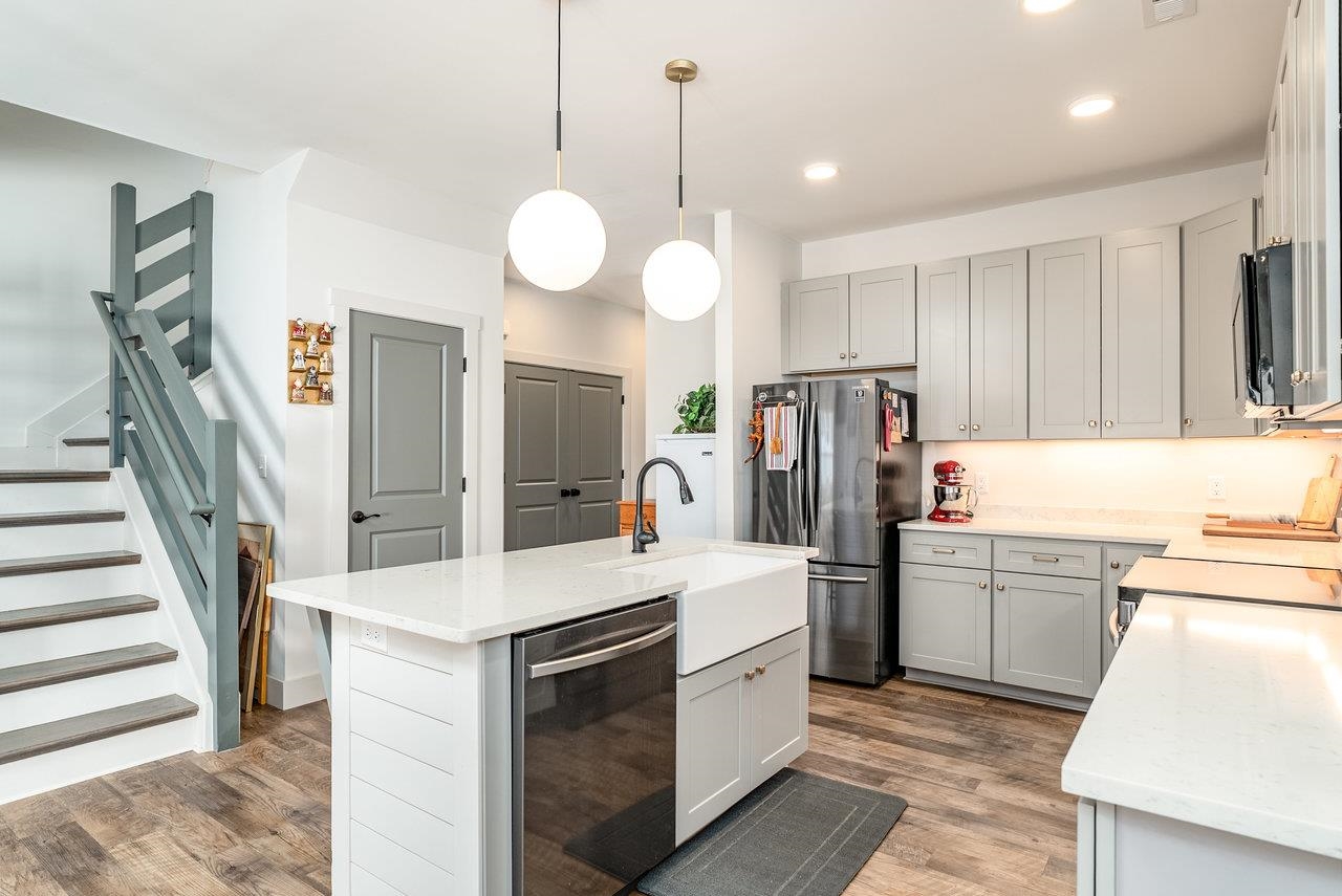 30 FIELD CT