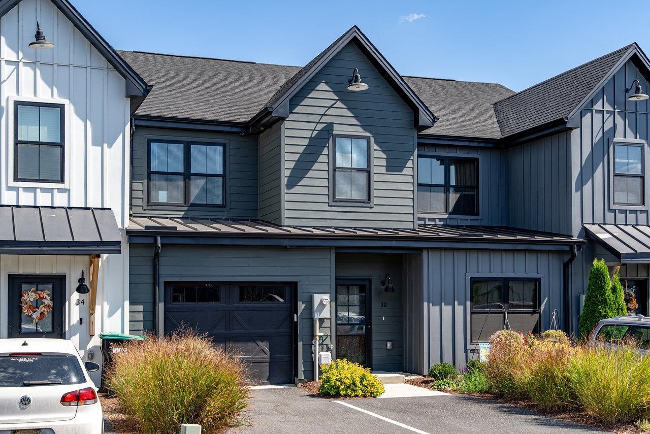 30 FIELD CT