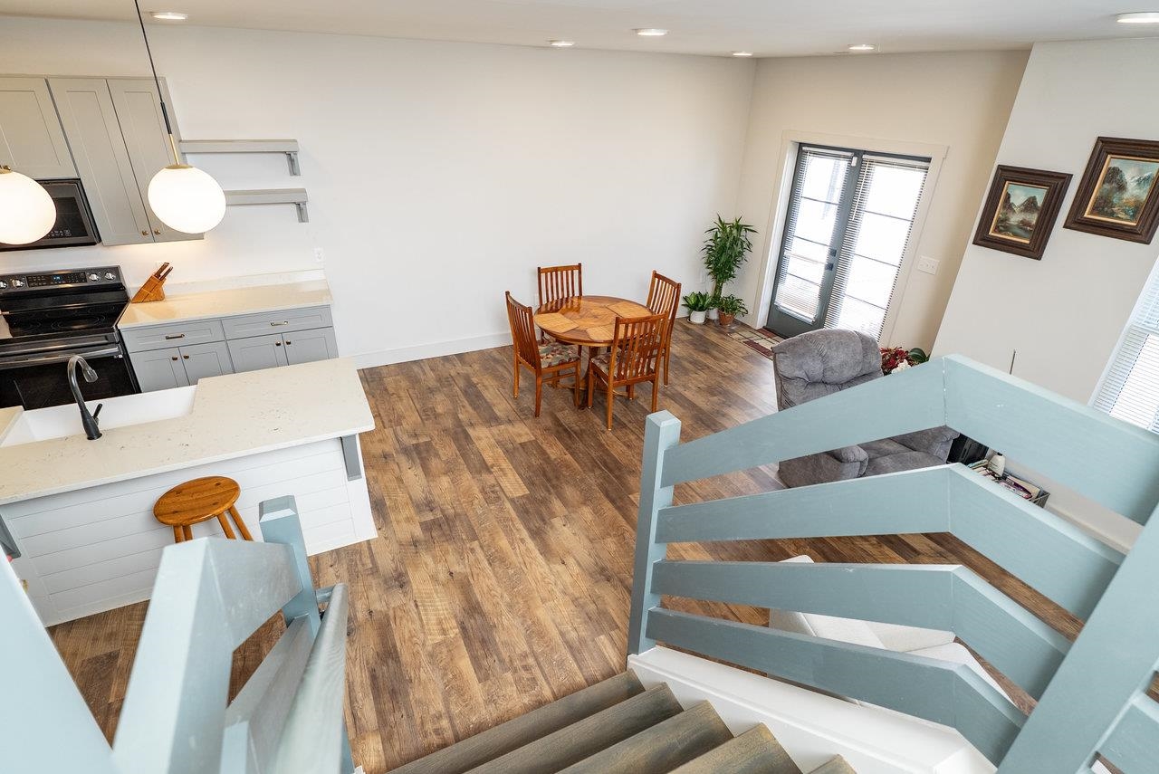 30 FIELD CT