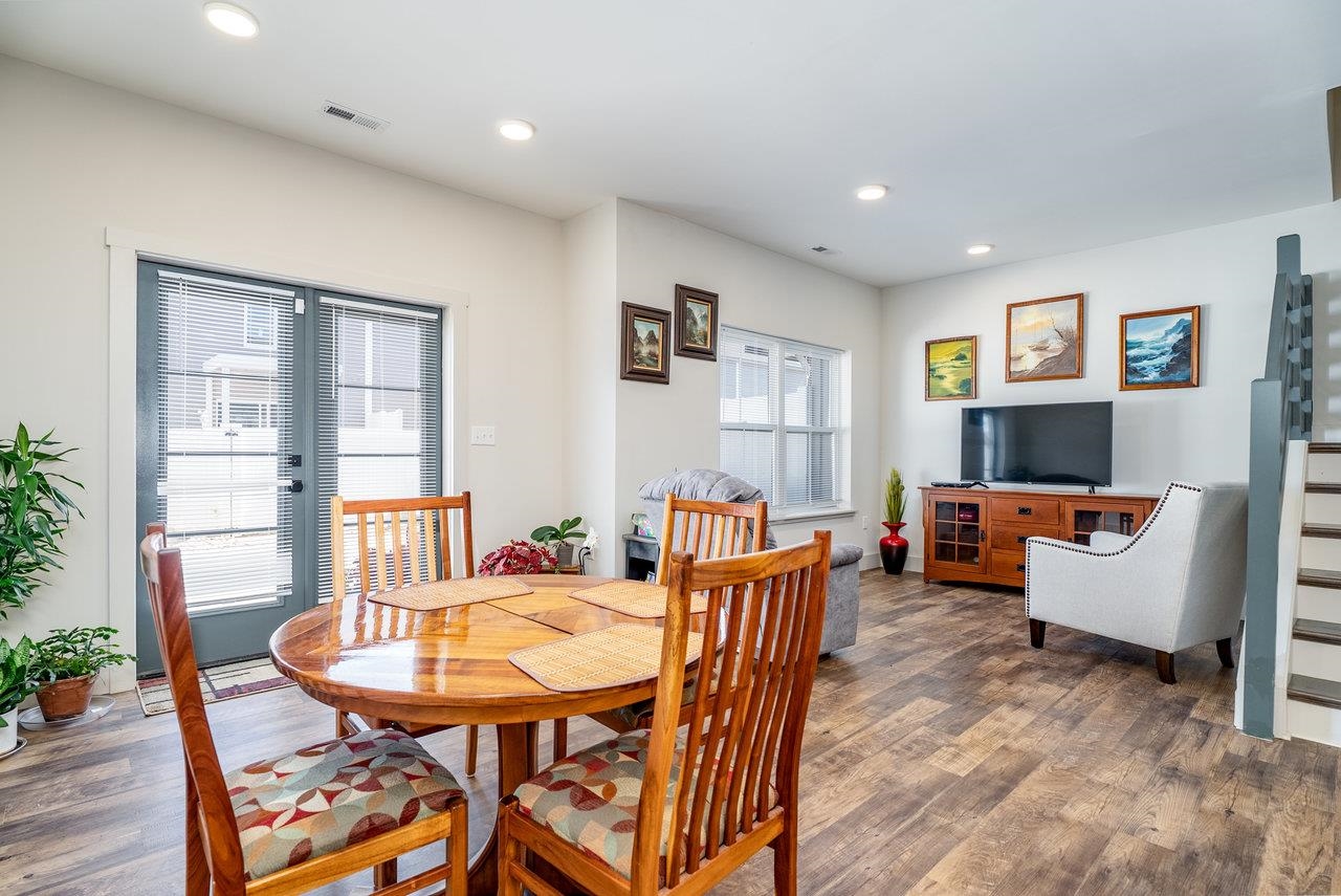 30 FIELD CT