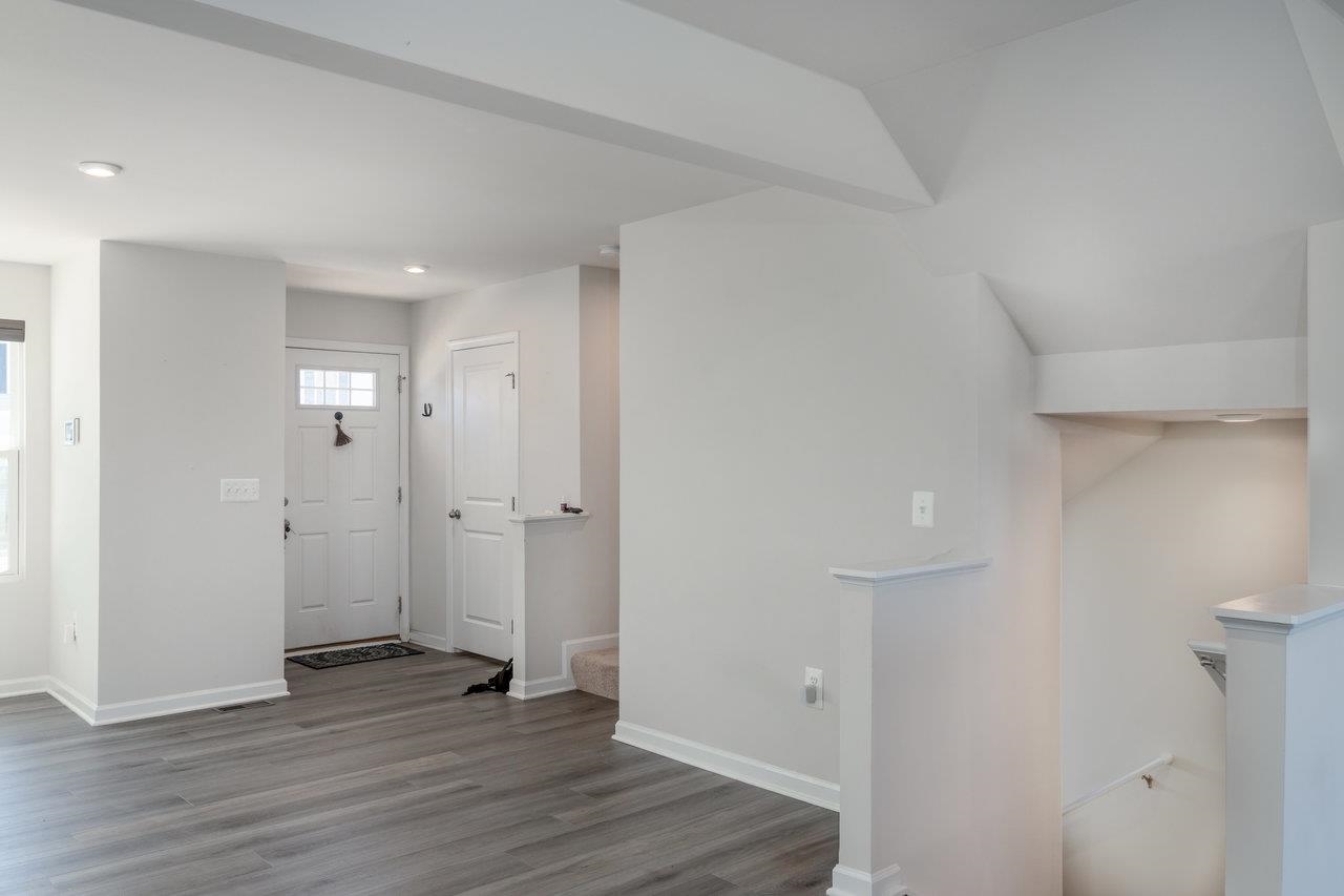 775 CARSON CIR