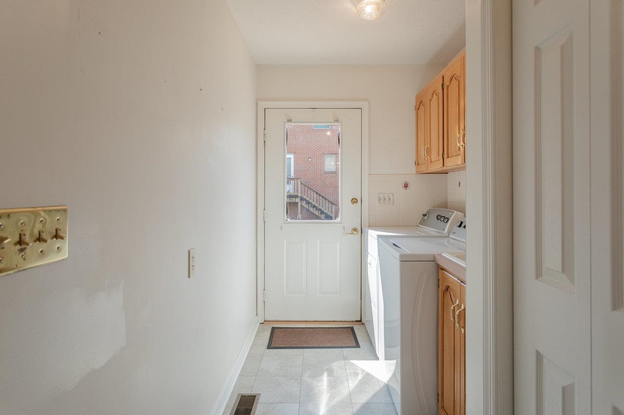 624 ERICKSON AVE