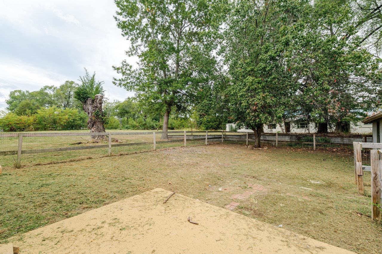 9571 TOWN HALL RD