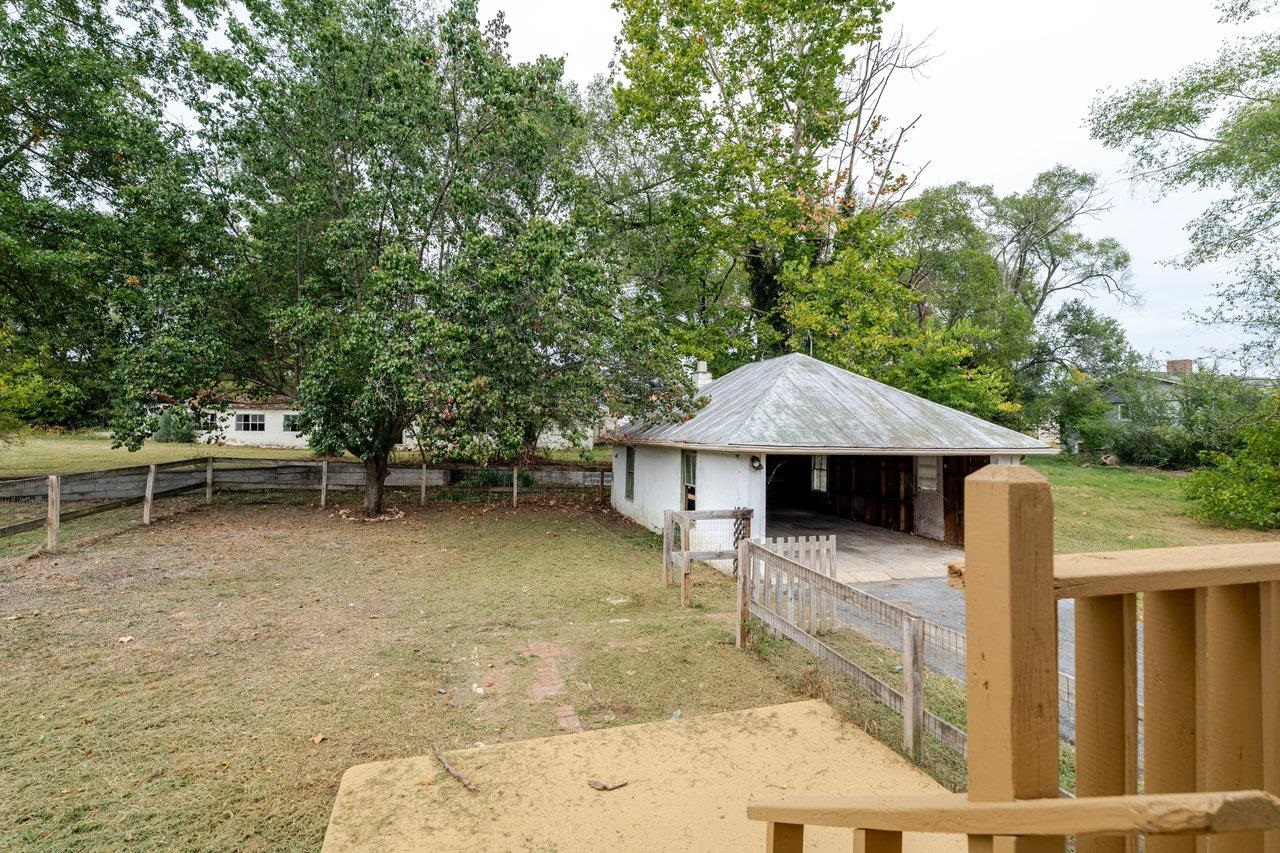 9571 TOWN HALL RD
