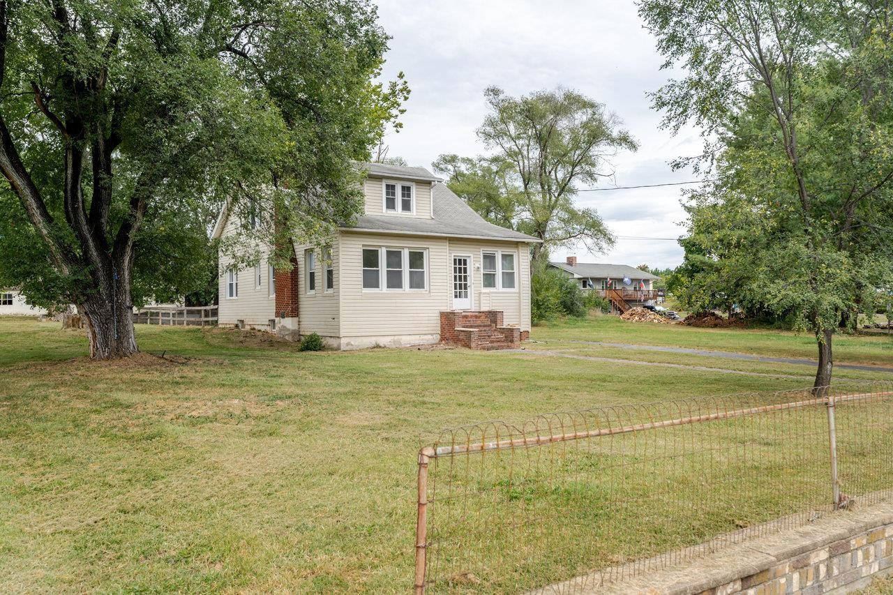 9571 TOWN HALL RD