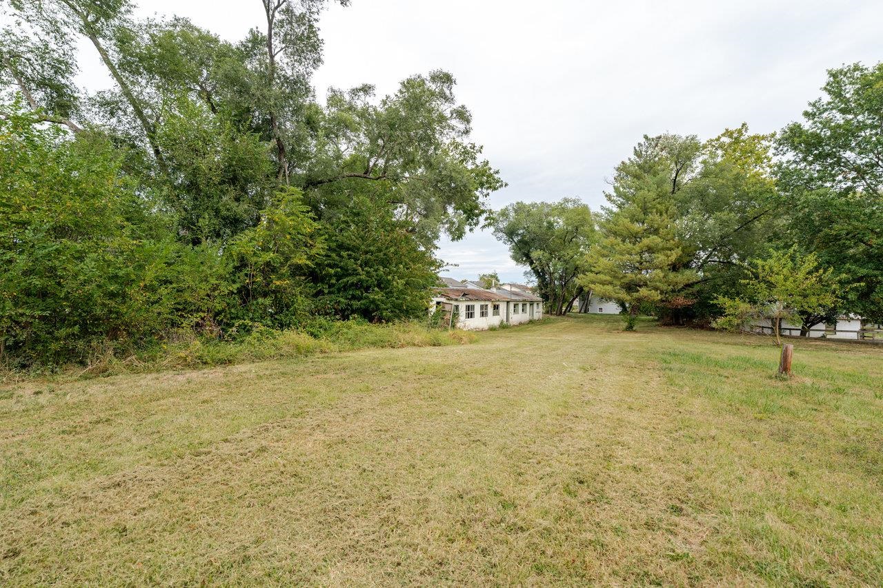 9571 TOWN HALL RD