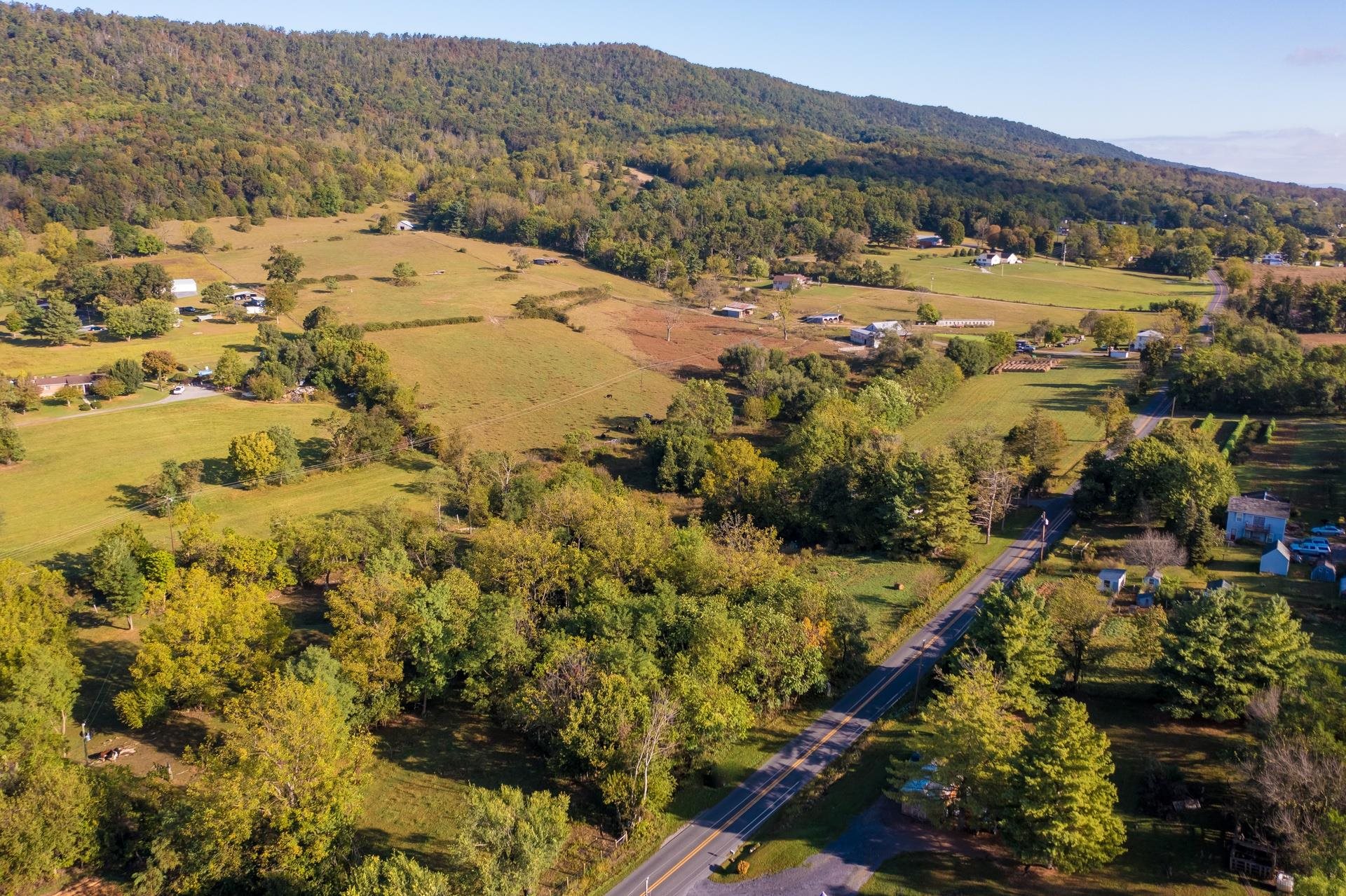 15141 NORTH MOUNTAIN RD