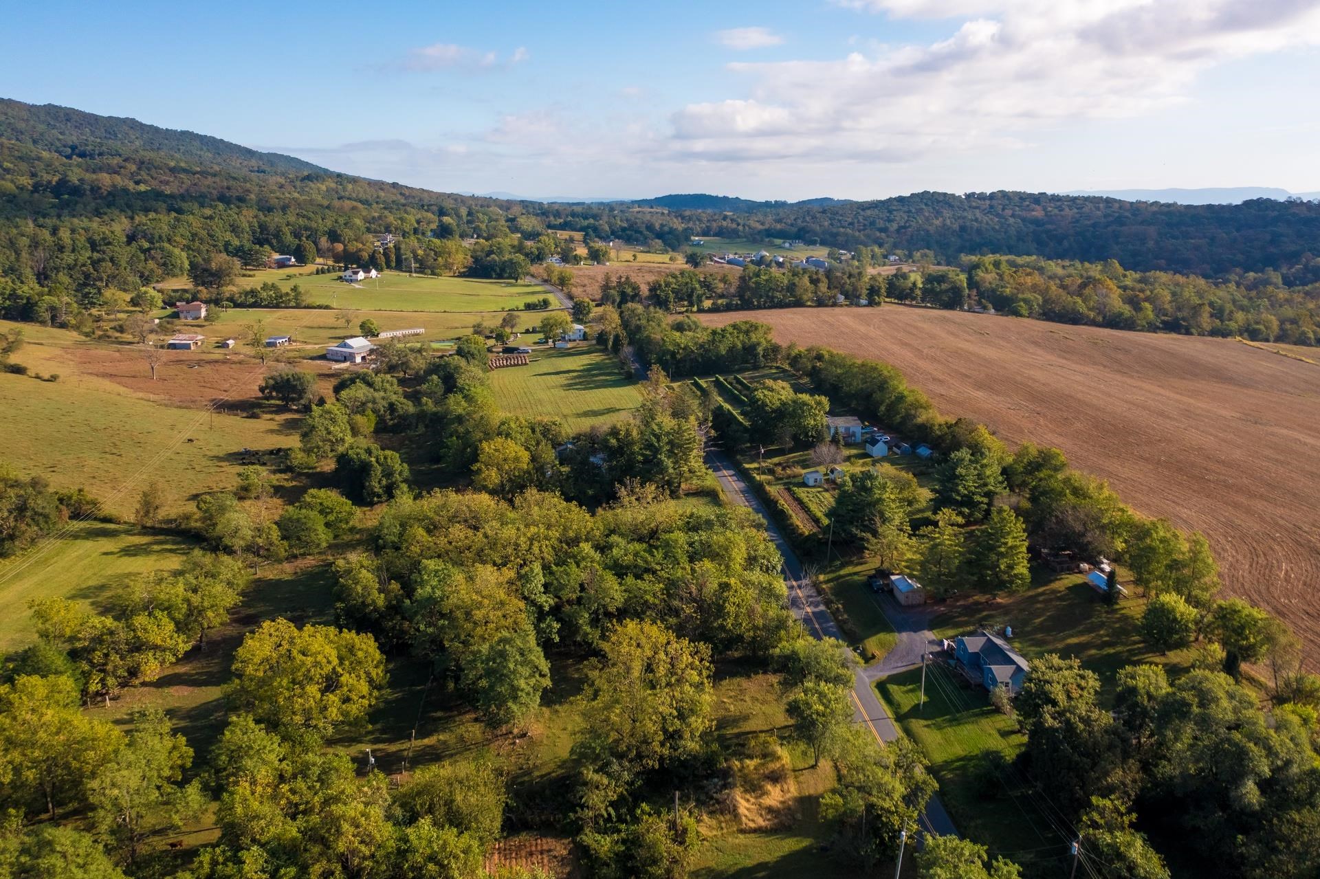 15141 NORTH MOUNTAIN RD