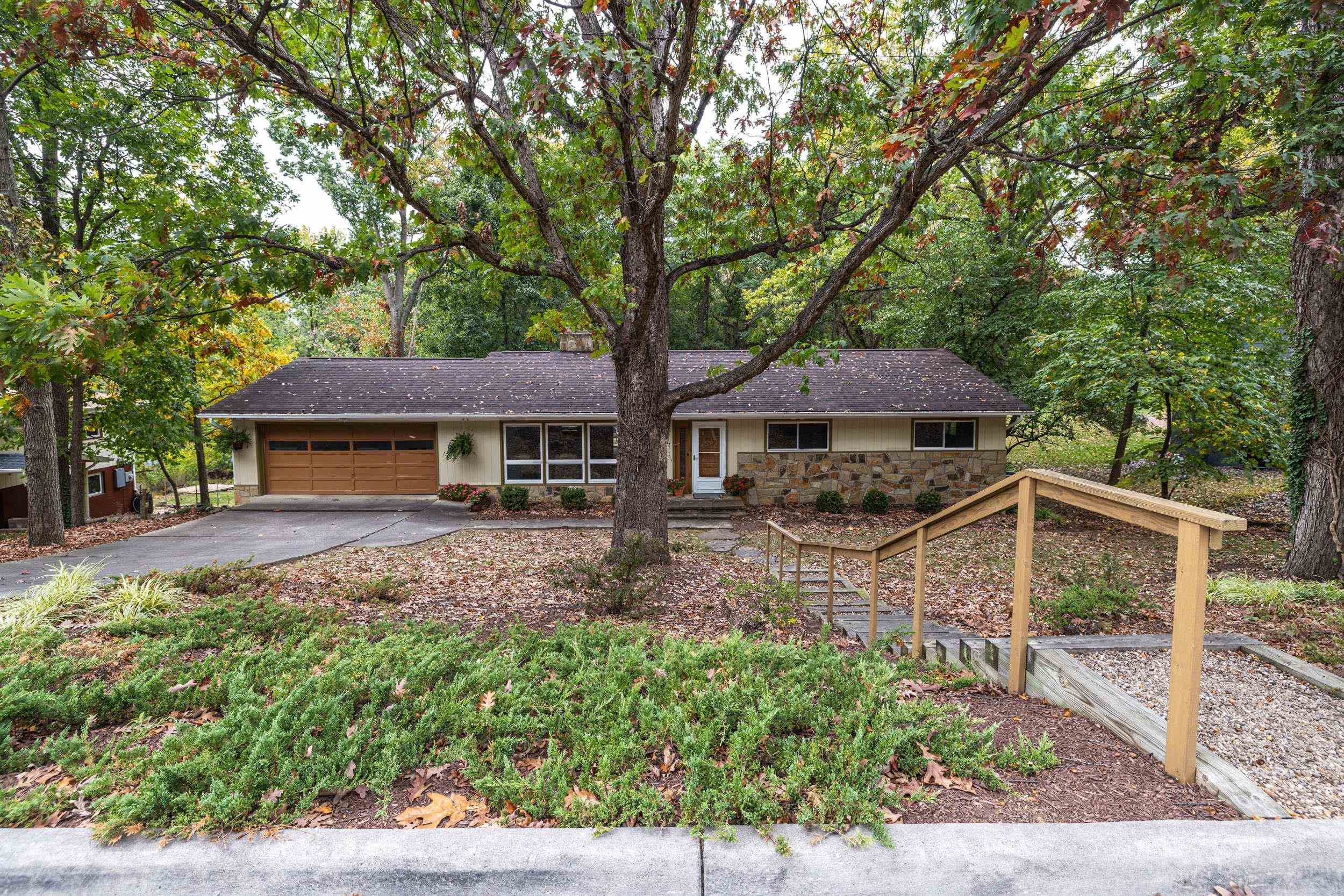 1167 WESTMORELAND DR