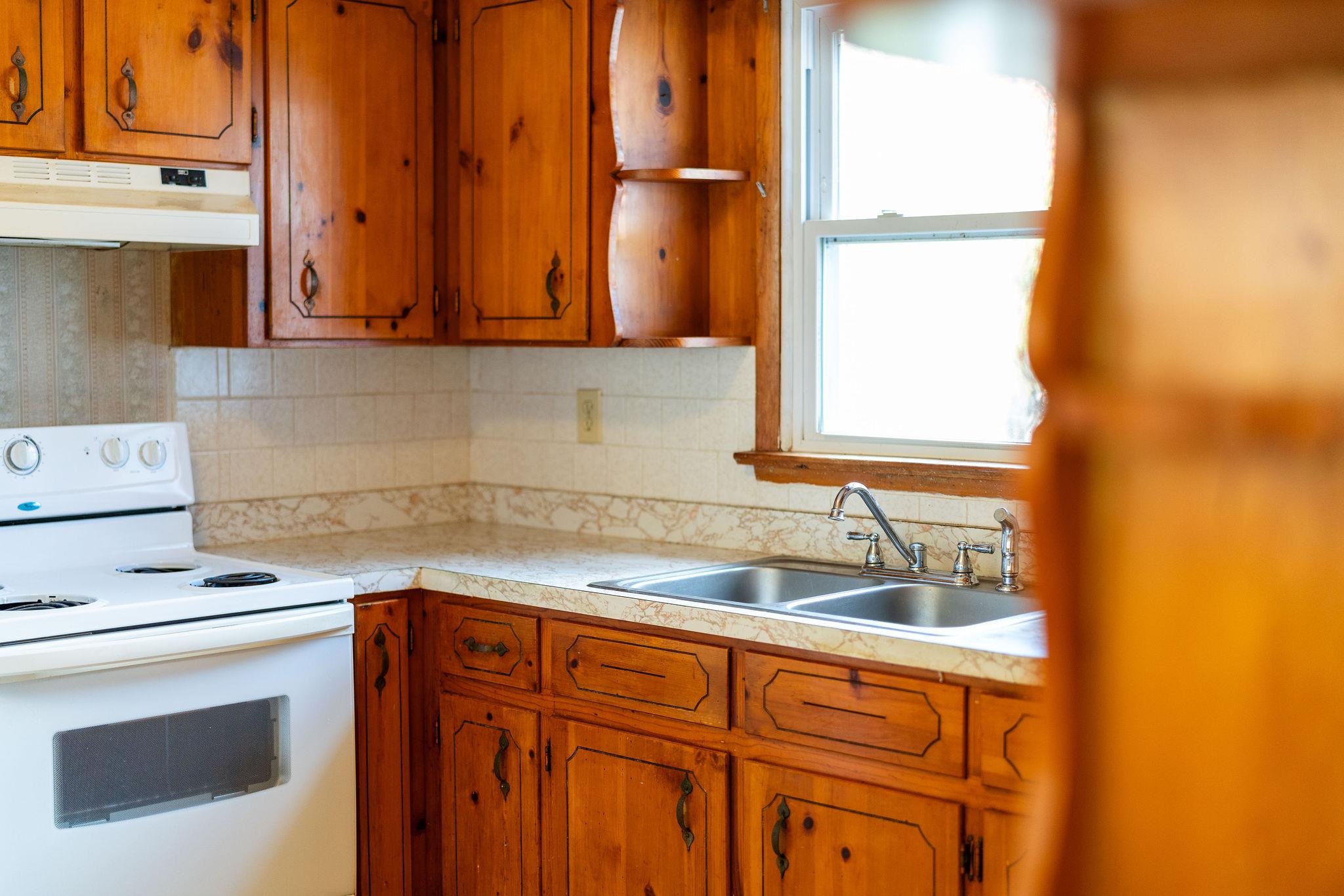 16959 SAPLING RIDGE RD