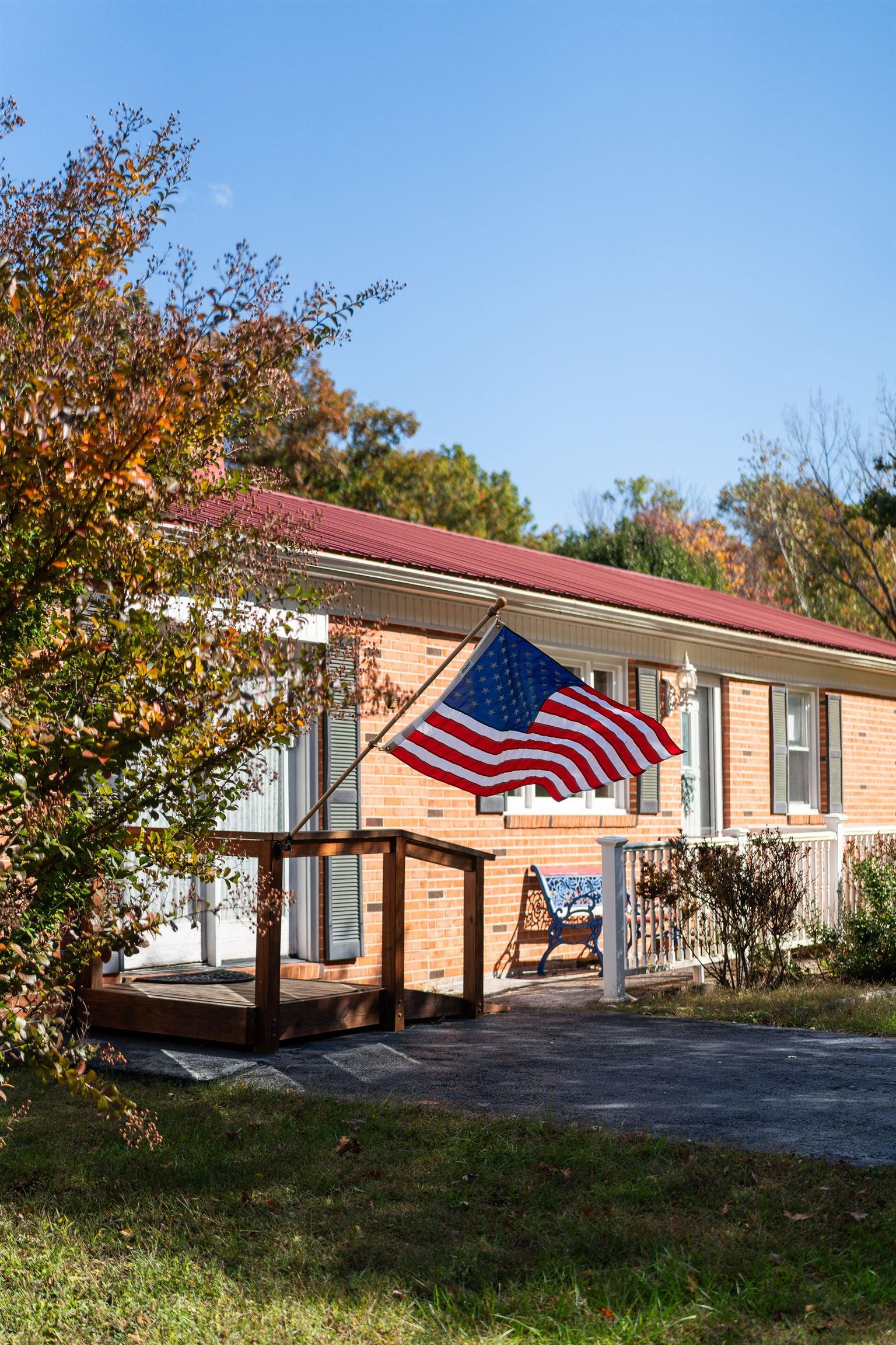 16959 SAPLING RIDGE RD