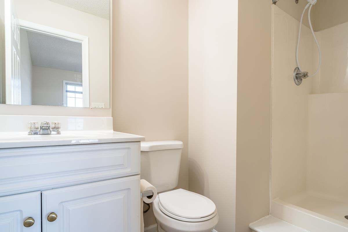 1111 PATRICK HENRY PL