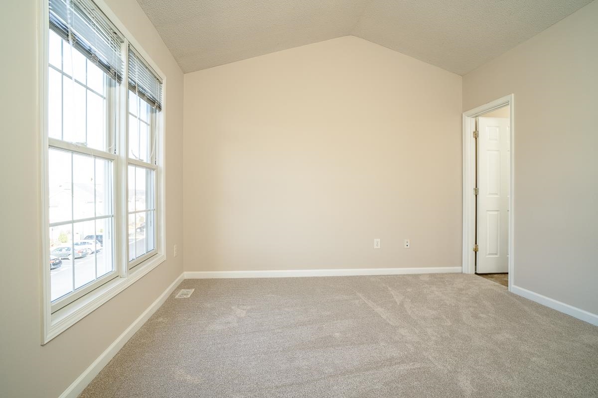 1111 PATRICK HENRY PL