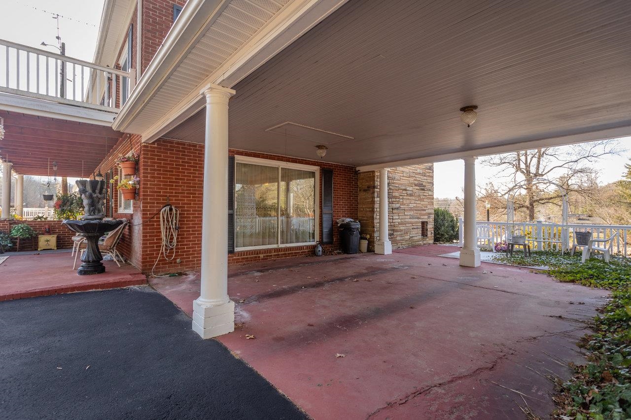 8217 SOUTH EAST SIDE HWY