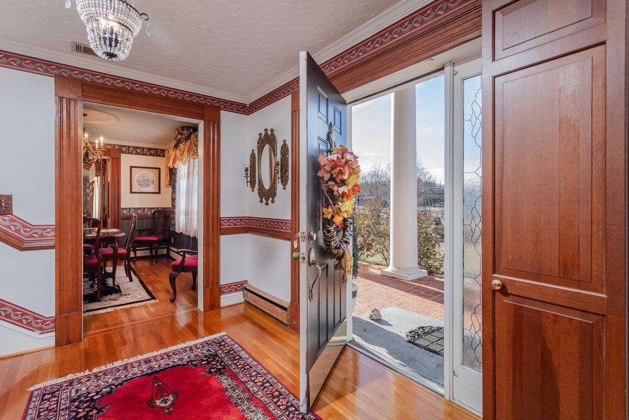 8217 SOUTH EAST SIDE HWY