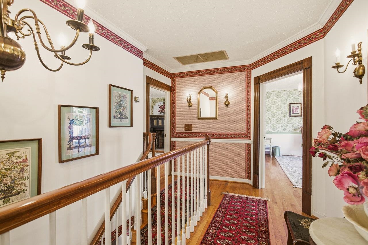 8217 SOUTH EAST SIDE HWY