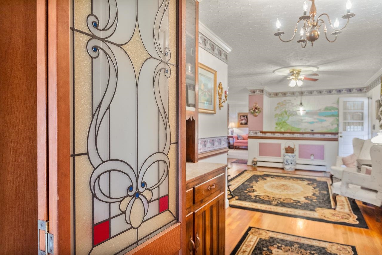 8217 SOUTH EAST SIDE HWY