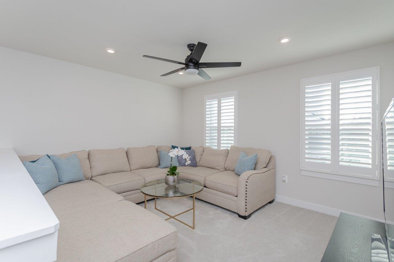 2754 RIDGE HAVEN DR