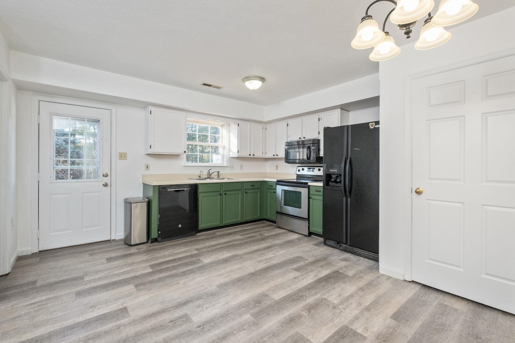 2386 BRECKENRIDGE CT