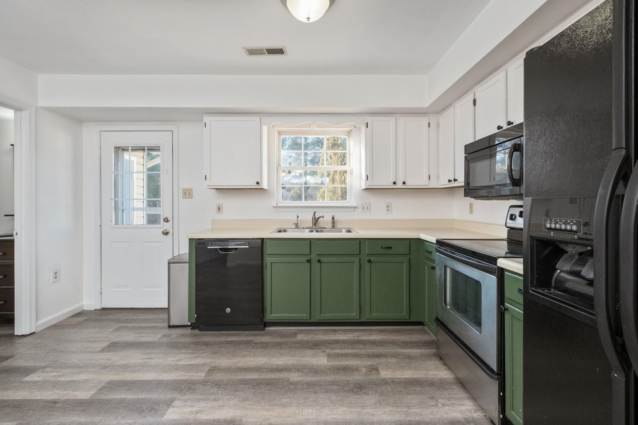 2386 BRECKENRIDGE CT