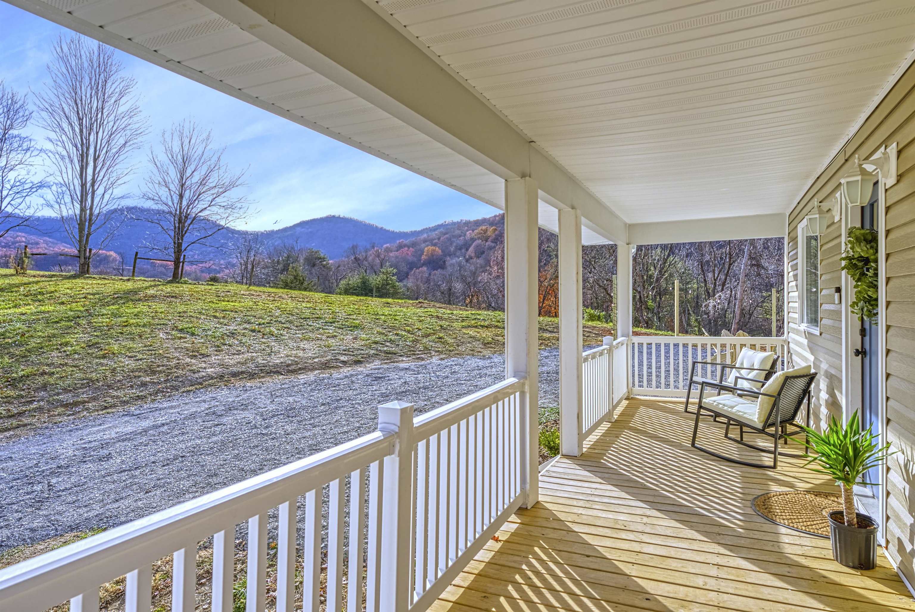 220 VIEW MOUNTAIN RD